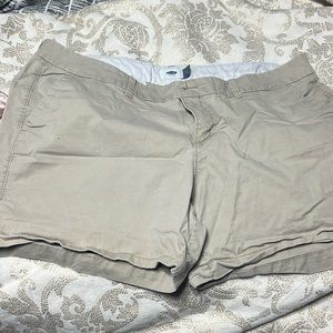 Old Navy every day khaki shorts, sz 16